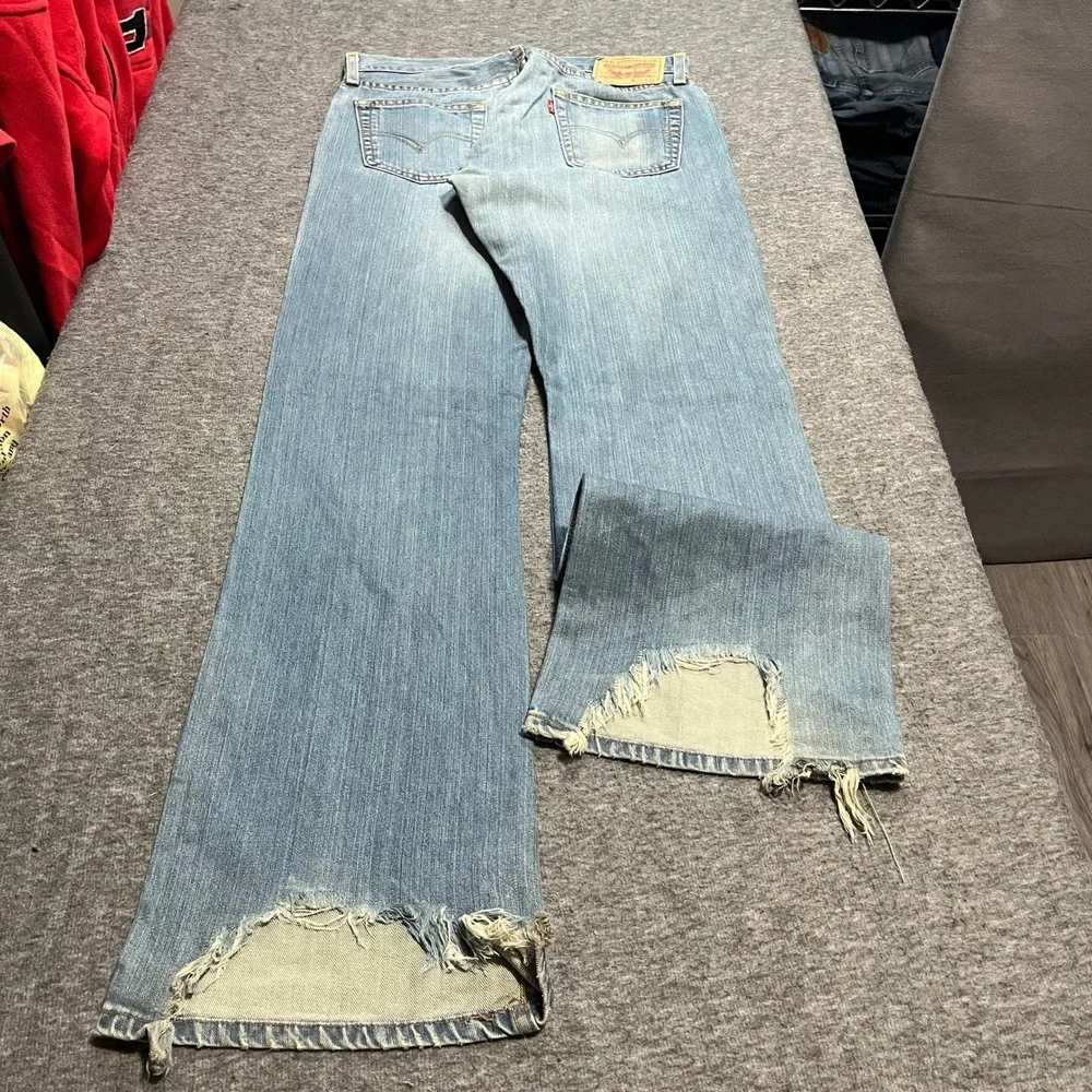 Levis 527 Low Boot Cut Jeans Mens 30x32 Light Wash Distressed Denim